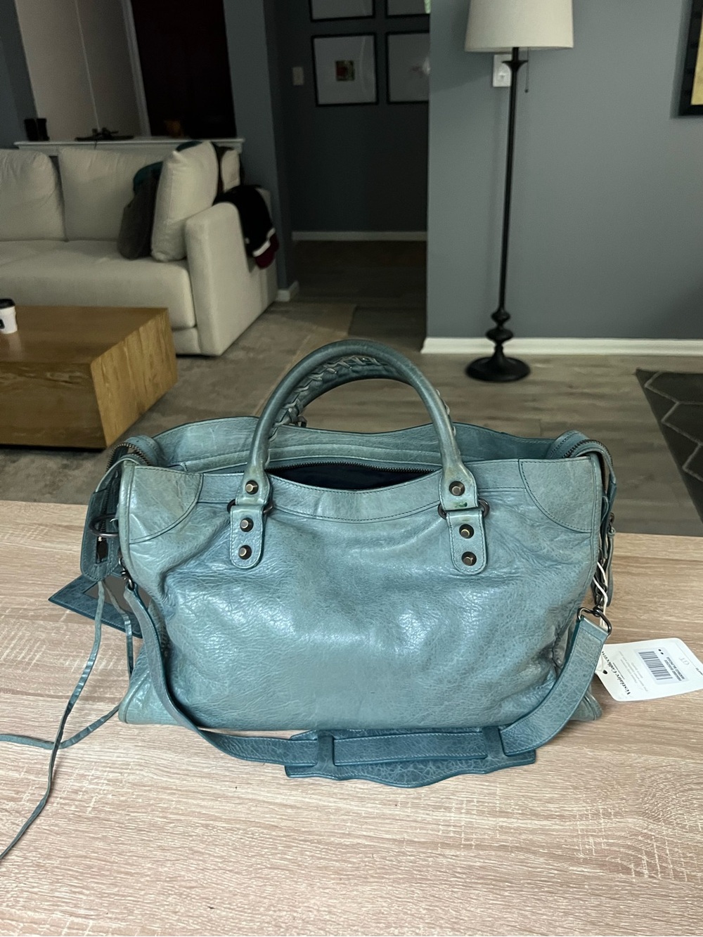 Balenciaga Classic Leather City Bag - Picture 16 of 16